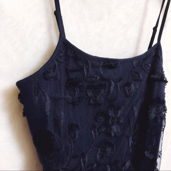 Ann Taylor Blue Lace Cami - Picture 7 of 8